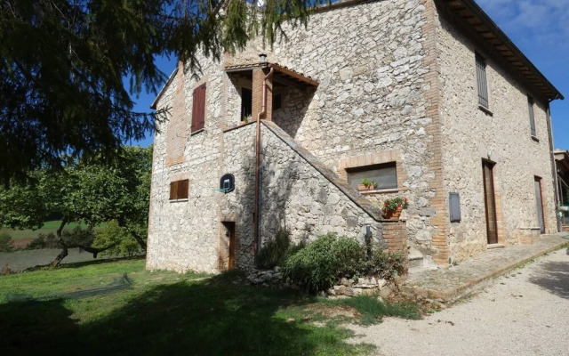 SCAPPO IN UMBRIA,Casale Vallenea