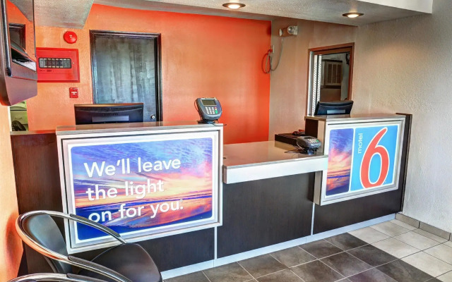 Motel 6 Slidell, LA - New Orleans