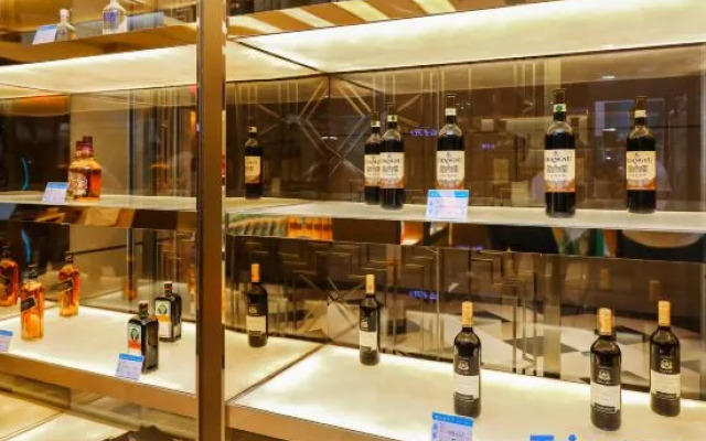 Anqing century edge International Hotel