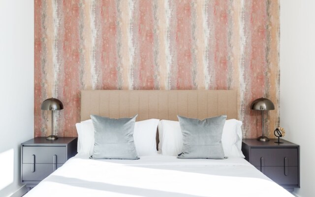 Ny Finest Luxury Apartment