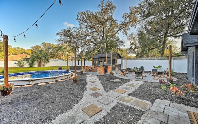 Luxe Brandon Oasis w/ Private Pool & Hot Tub!