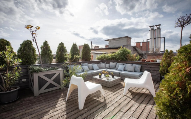 200m2 Splendid Downtown Flat with 75m2 Gergious Terrace