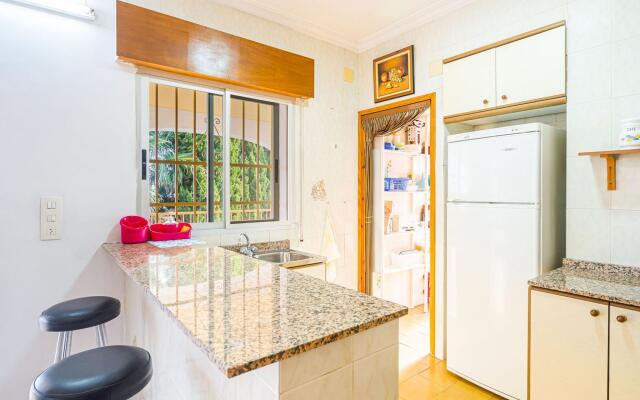 Delightful Holiday Home in Callosa d' Ensarria With Pool