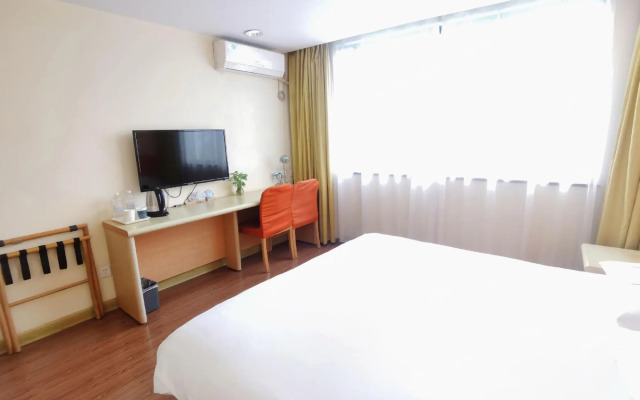 Homeinn Hotel (Wuxi Binhu Commercial Street Taihu Yuantouzhu Scenic Area)