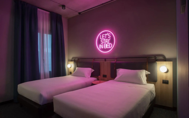 Stay Hotel