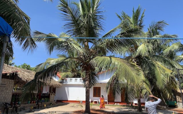 Palm view inn-Nilaveli