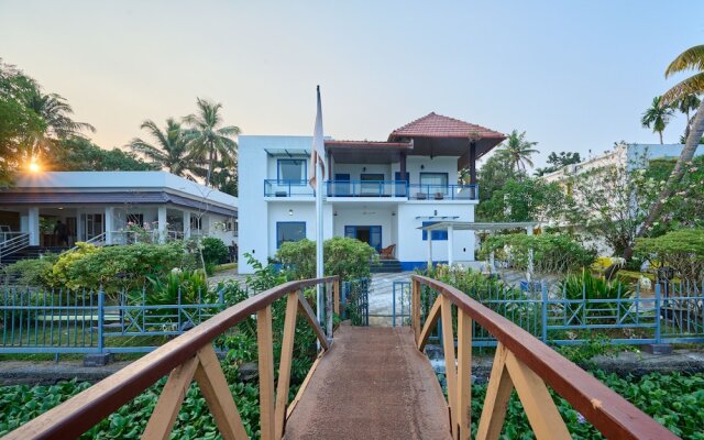 Seclude by the Lake Alleppey