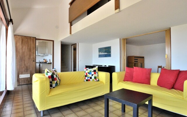 Apartment La Fiore 2 With Pool