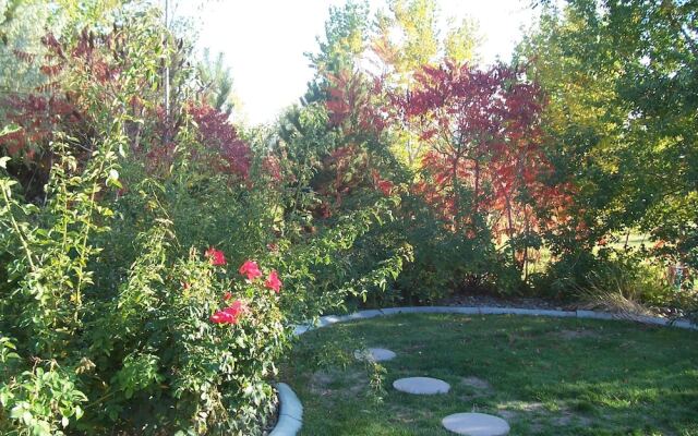 Wild Rose Manor Bed and Breakfast