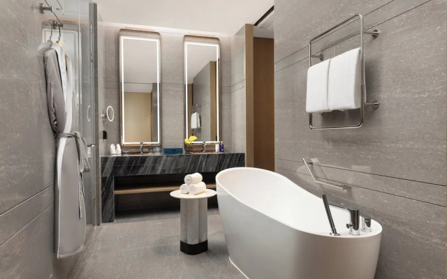 voco Sanya Dadonghai by IHG