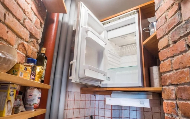 Roost Runeberginkatu