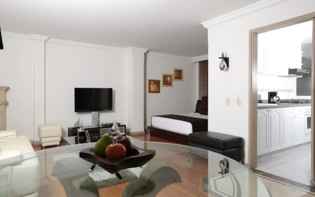 Hotel Suites 108