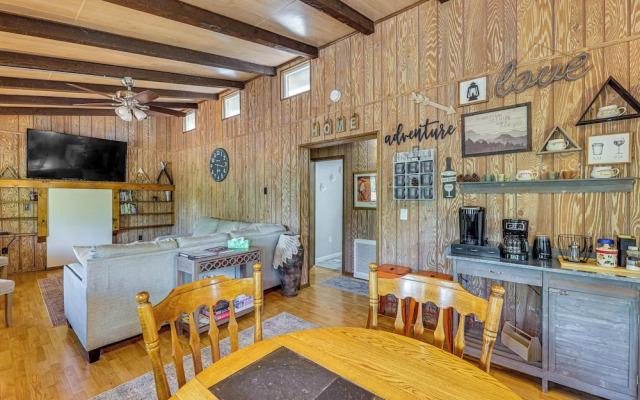 2 Mi to Dtwn: Home w/ Deck & Grill in Payson