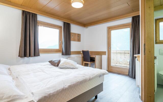 Large Luxury Chalet near Ski Area Zillerarena Königsleiten