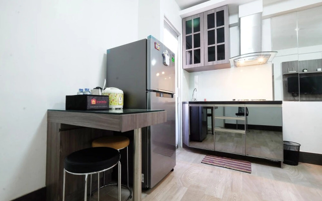 Spacious Apartment at Green Bay Pluit