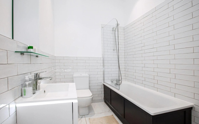 Stylish Harley Street Apartment