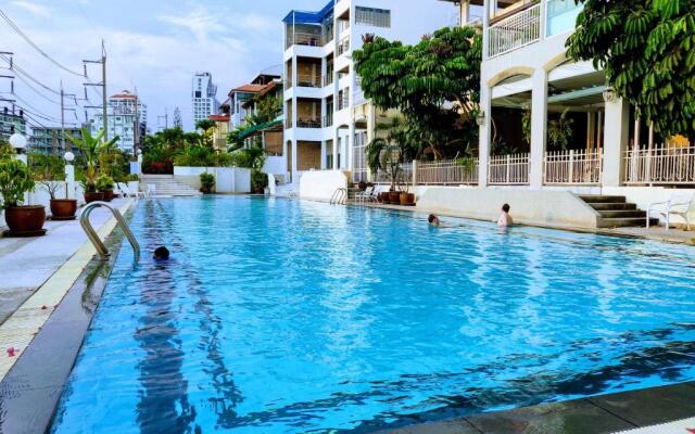 Amstellux Apartments