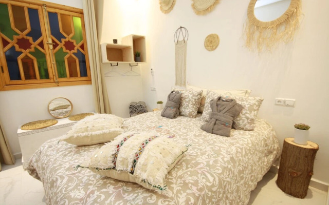 Riad Miel et une Nuit
