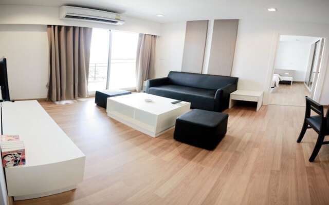 R Residence Sri Racha