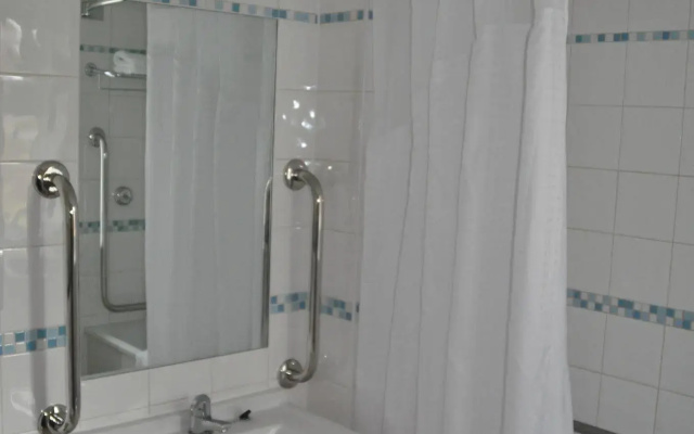 Holiday Inn Basingstoke by IHG