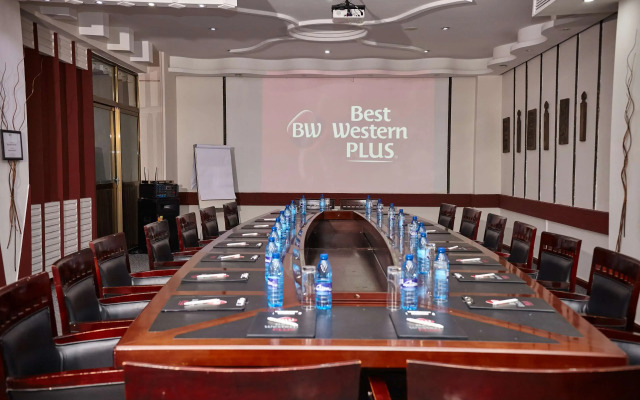 Best Western Plus Paramount Hotel