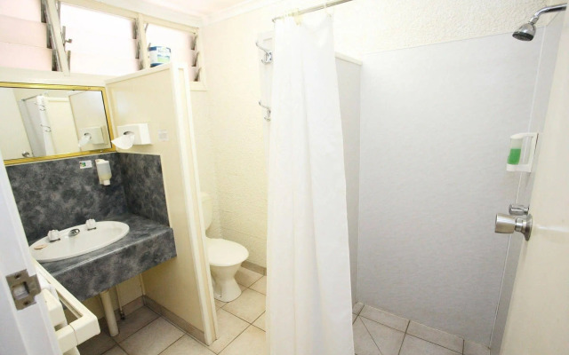 Bundaberg Coral Villa Motor Inn