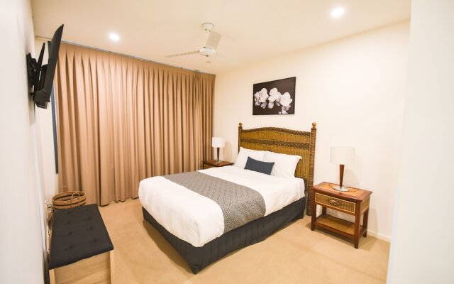 The Dunes Cotton Tree