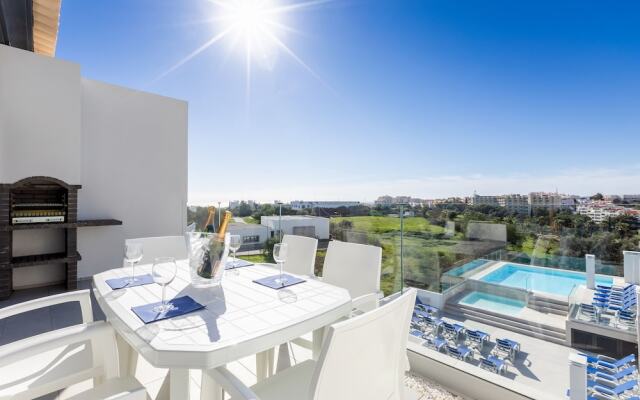 Correeira Luxury Residence T2 H - Albufeira, Pools, Wifi, Bbq, Beach