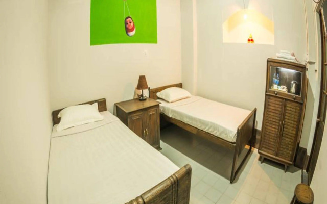 Shwe Yo Vintage Hostel