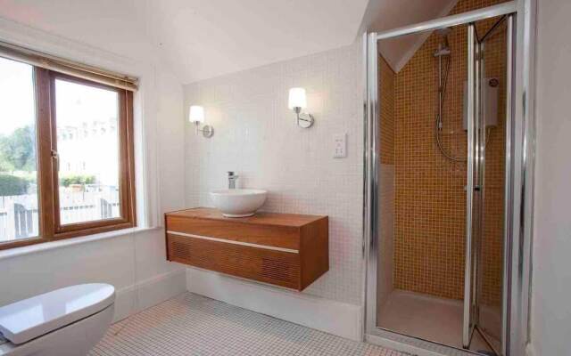 The Old Mount Manor, Causeway Coast