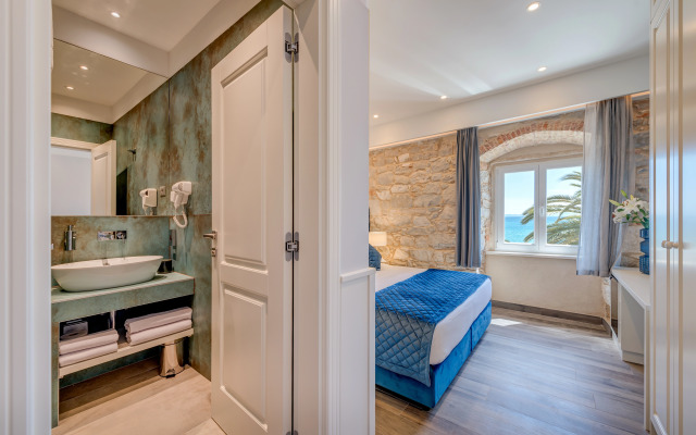 Palms Promenade Luxury Rooms