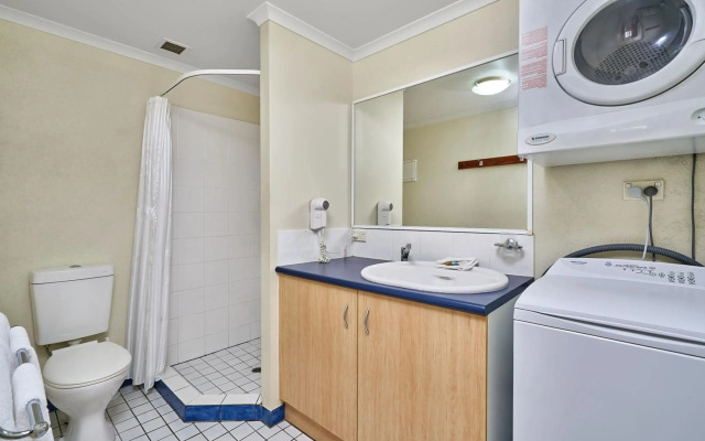 Trinity Beach Club Holiday Apartments