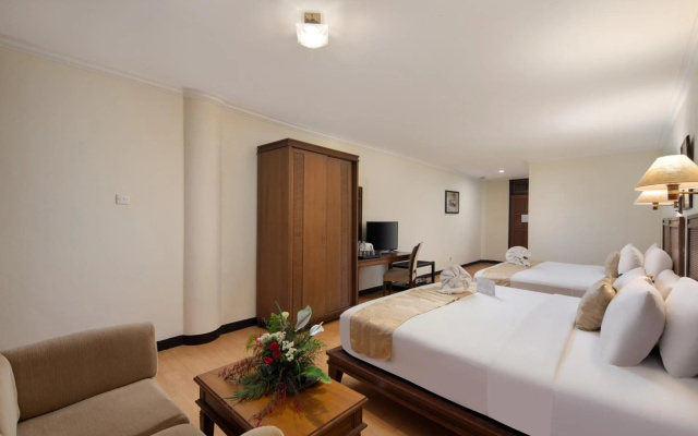 Royal Hotel and Convention Tretes
