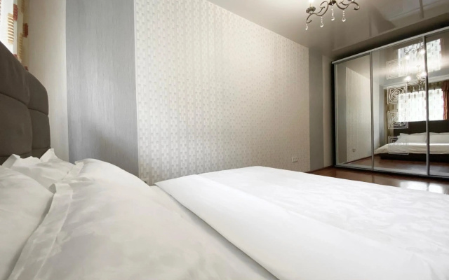 Spacious 1-bedroom near Most City Center