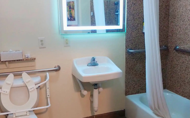 Candlewood Suites Houston Medical Center by IHG