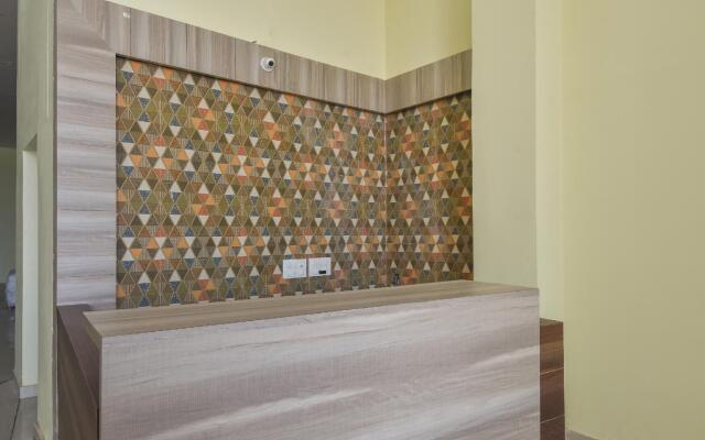 Paradise In by OYO Rooms