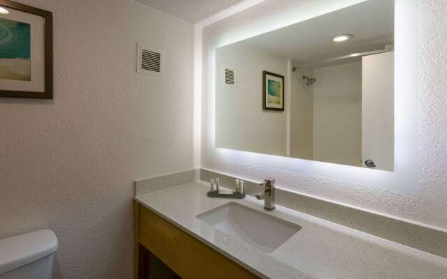 Baymont by Wyndham White Plains - Elmsford