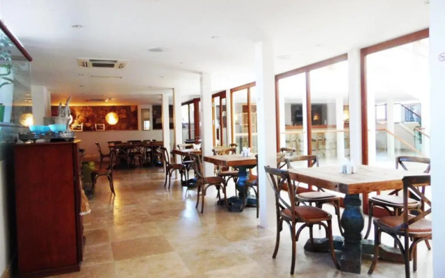 Sonef House Hotel