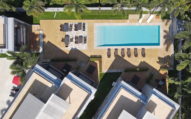 Modern 3BR Pool Access Villa Argent 6