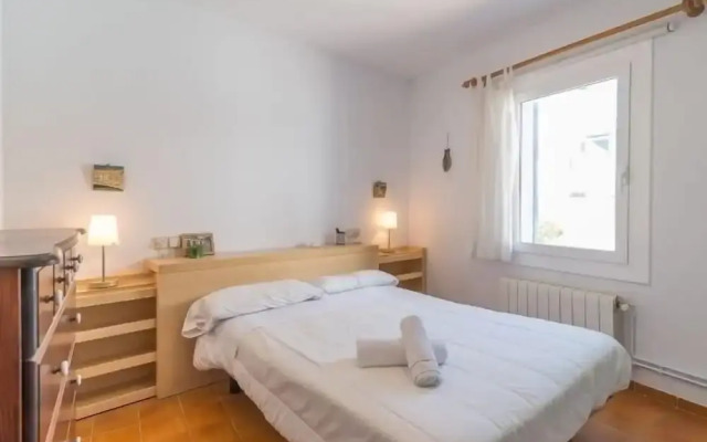 Family flat with parking near beach