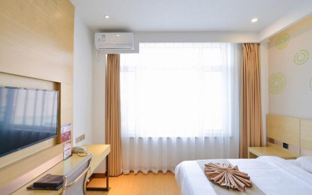 GreenTree Inn Dalian Dalian North Railway Station Express Hotel