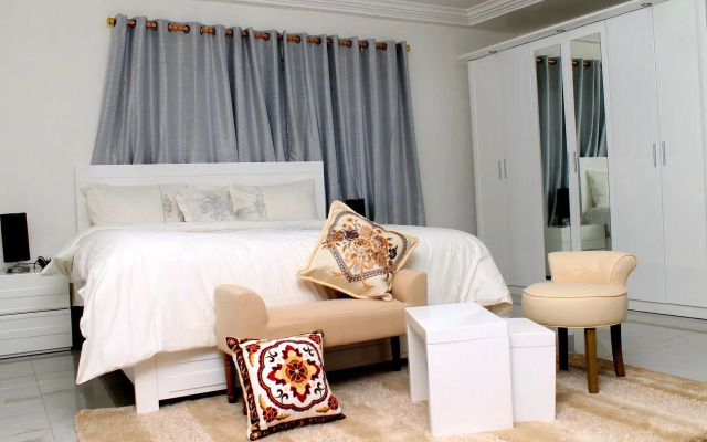 Empire Apartment Hotel