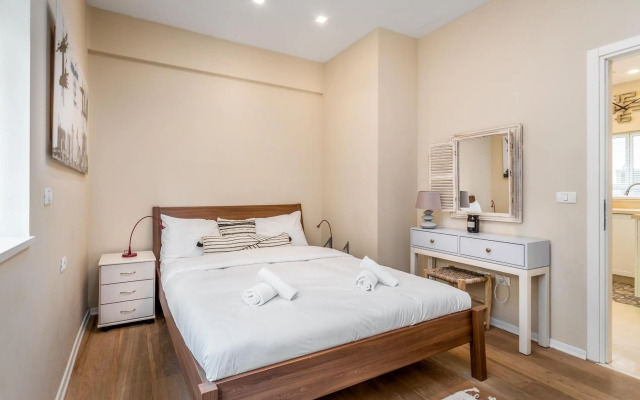 Ben-Gurion BLVD 2BDR close to the beach