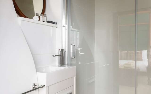 Staycations Maldon Suites