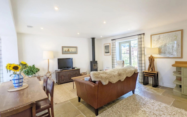 Hearnesbrook Barn , Emsworth