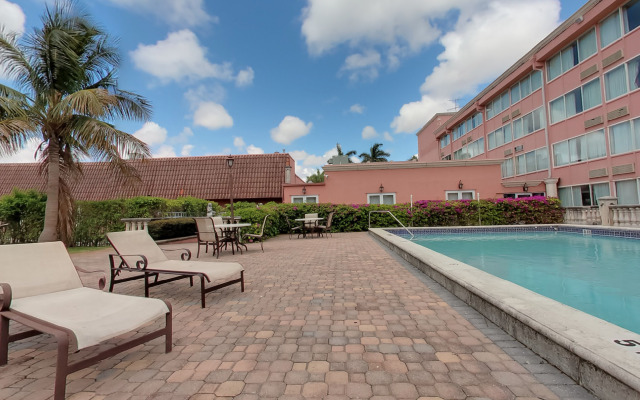 Miami Gardens Inn & Suites