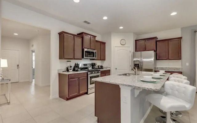 7028oakwood 6 Bedroom Villa by Redawning