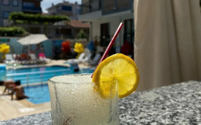 Li̇mon Otel Kiyiköy