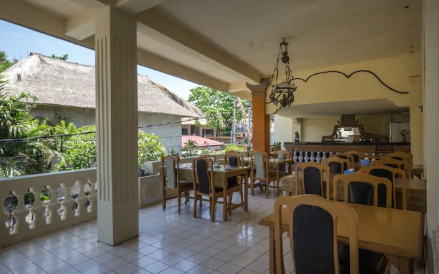 Semawang Beach Hotel