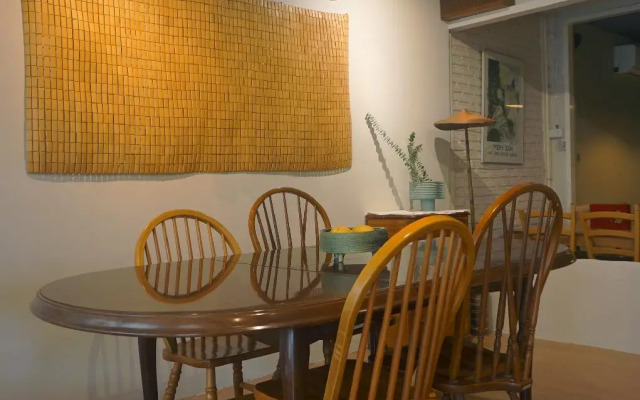 The Goose Cafe & Hostel